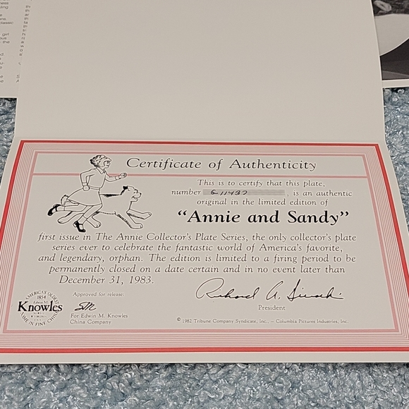 Annie Collectors plate - Picture 5 of 6